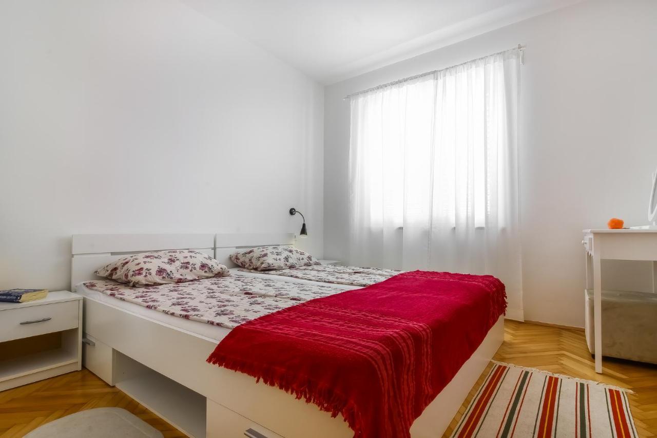 Saten Suite Apartment Near The Beach Porec Exterior photo